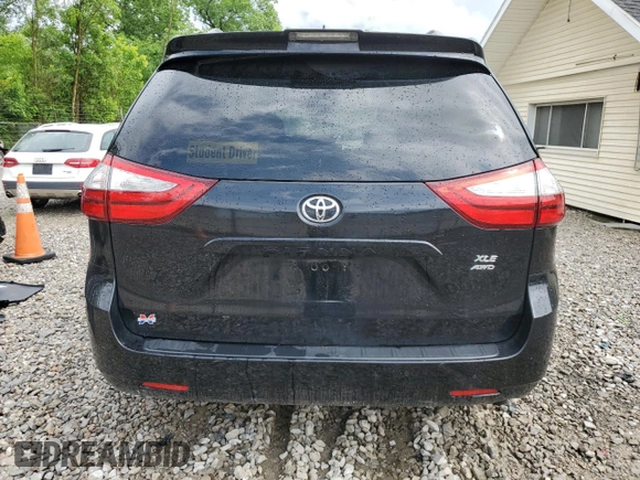 2019 Toyota Sienna XLE z VIN 5TDDZ3DC1KS221250, wystawiony jako Copart lot #59882545 z przebiegiem 85 299 mil mil oraz Szkoda całkowita • Salvage title. Historia ofert i sprzedaży dostępna na DreamBid. Obrazek 6.