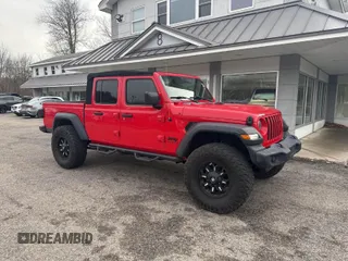 2020 Jeep Gladiator Sport S with VIN 1C6HJTAG7LL130901, listed as a IAAI auction lot 41969544 with 163,406 mi miles. Bid and sale history available at carsss.com. Image 1.
