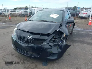 2009 Toyota Yaris z VIN JTDBT903791317263, wystawiony jako IAAI lot #41592270 z przebiegiem 121 283 mil mil oraz . Historia ofert i sprzedaży dostępna na DreamBid. Obrazek 6.
