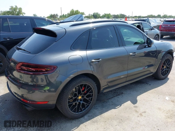 2018 Porsche Macan GTS z VIN WP1AG2A54JLB62881, wystawiony jako IAAI lot #42027419 z przebiegiem 91 876 mil mil oraz . Historia ofert i sprzedaży dostępna na DreamBid. Obrazek 4.