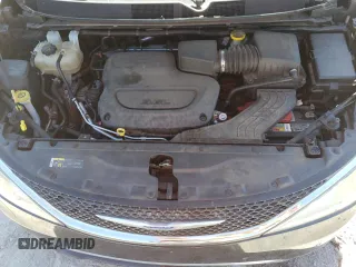 2020 Chrysler Pacifica Touring with VIN 2C4RC1FG7LR159407, listed as a Copart auction lot 49590795 with 87,337 mi miles and Salvage title. Bid and sale history available at DreamBid. Image 14.