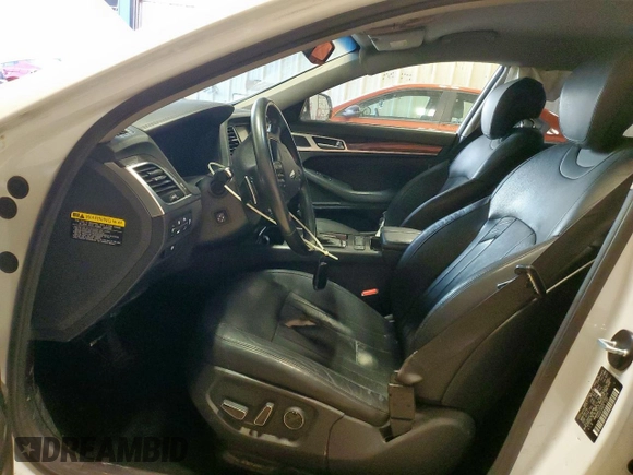 2017 Genesis G80 3.8L z VIN KMHGN4JE6HU206019, wystawiony jako Copart lot #61050945 z przebiegiem 120 096 mil mil oraz Szkoda całkowita • Salvage title. Historia ofert i sprzedaży dostępna na DreamBid. Obrazek 7.