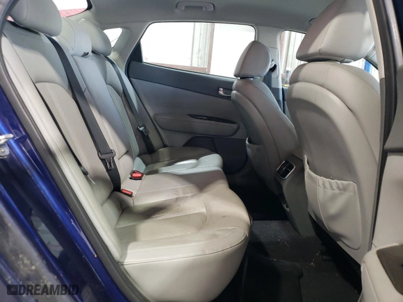 2016 Kia Optima EX with VIN 5XXGU4L35GG032192, listed as a Copart auction lot 50315045 with 82,205 mi miles and Salvage Title. Bid and sale history available at carsss.com. Image 10.