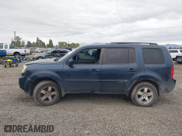 2011 Honda Pilot EX with VIN 5FNYF4H41BB004997, listed as a IAAI auction lot 40505560 with 141,487 mi miles. Bid and sale history available at carsss.com. Image 14.