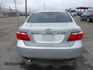 2008 Lexus LS 460 with VIN JTHBL46F185068226, listed as a IAAI auction lot 42068711 with 211,526 mi miles and . Bid and sale history available at DreamBid. Image 16.