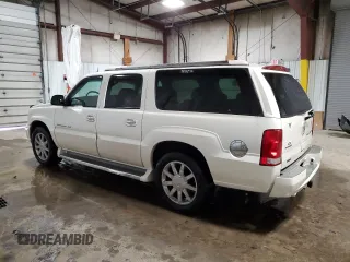 2005 Cadillac Escalade ESV z VIN 3GYFK66N95G172728, wystawiony jako Copart lot #50404715 z przebiegiem 139 546 mil mil oraz Szkody całkowita. Historia ofert i sprzedaży dostępna na DreamBid. Obrazek 2.