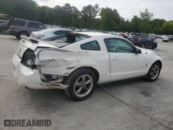 2006 Ford Mustang Standard z VIN 1ZVFT80N665240433, wystawiony jako Copart lot #54066595 z przebiegiem 229 296 mil mil oraz Szkoda całkowita • Salvage title. Historia ofert i sprzedaży dostępna na DreamBid. Obrazek 3.
