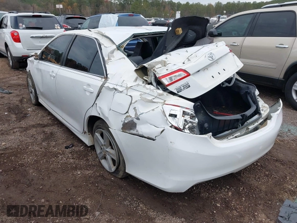 2012 Toyota Camry L with VIN 4T1BF1FK6CU521416, listed as a IAAI auction lot 41081743 with 203,016 mi miles and . Bid and sale history available at carsss.com. Image 3.