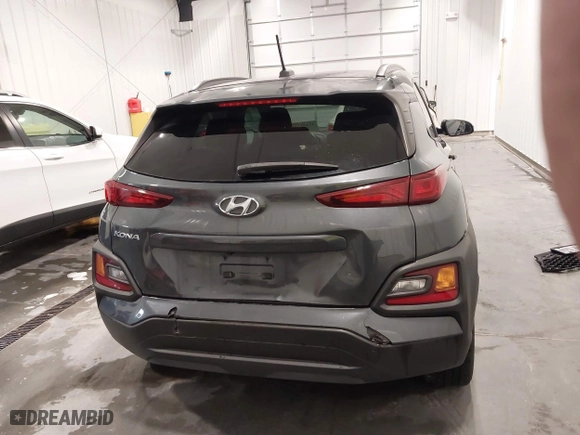 2020 Hyundai Kona SEL with VIN KM8K22AA7LU515074, listed as a IAAI auction lot 41491242 with 72,107 mi miles. Bid and sale history available at carsss.com. Image 17.