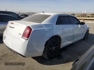 2021 Chrysler 300 Touring with VIN 2C3CCARG4MH596052, listed as a Copart auction lot 46639655 with 45,975 mi miles and Salvage Title. Bid and sale history available at carsss.com. Image 3.