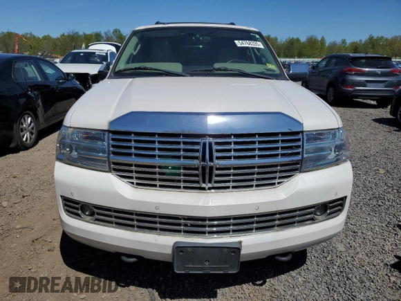 2013 Lincoln Navigator z VIN 5LMJJ3J50DEL03522, wystawiony jako Copart lot #54768335 z przebiegiem 137 326 mil mil oraz Czysty tytuł • Clean title. Historia ofert i sprzedaży dostępna na DreamBid. Obrazek 5.