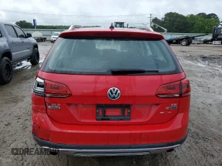 2017 Volkswagen Golf S с VIN 3VWH17AU2HM529773, выставлен на аукционе Copart как лот 56642535 с пробегом 83 773 миль миль и Списание • Salvage title. История ставок и продаж доступна на DreamBid. Изображение 6.