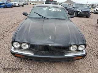 2002 Jaguar XJ with VIN SAJDA12C82LF42173, listed as a Copart auction lot 68505174 with 142,675 mi miles and Clean Title. Bid and sale history available at carsss.com. Image 5.