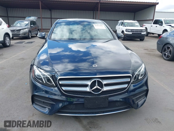 2018 Mercedes-Benz E-Class E 300 with VIN WDDZF4JB4JA374948, listed as a IAAI auction lot 41513301 with 57,579 mi miles. Bid and sale history available at carsss.com. Image 13.