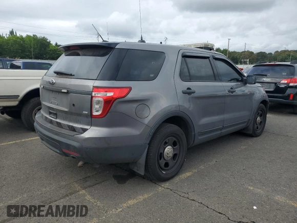 2013 Ford Utility Police Interceptor with VIN 1FM5K8AR0DGA89928, listed as a Copart auction lot 71360004 with 194,209 mi miles and Salvage Title. Bid and sale history available at carsss.com. Image 3.