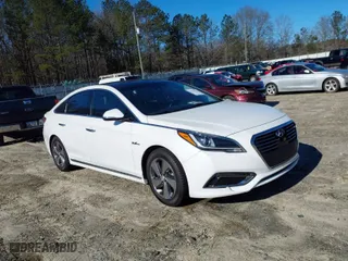 2017 Hyundai Sonata Hybrid Limited with VIN KMHE34L15HA051021, listed as a IAAI auction lot 41598733 with 76,632 mi miles. Bid and sale history available at carsss.com. Image 1.