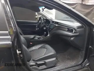 2020 Toyota Camry SE z VIN 4T1G11AK7LU302329, wystawiony jako IAAI lot #42148649 z przebiegiem 46 053 mil mil oraz . Historia ofert i sprzedaży dostępna na DreamBid. Obrazek 5.