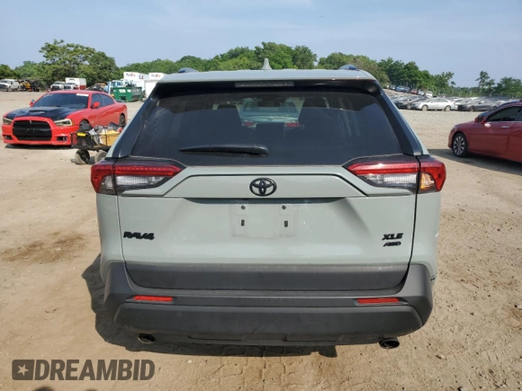 2022 Toyota RAV4 XLE with VIN 2T3P1RFVXNW308735, listed as a Copart auction lot 60435335 with 30,578 mi miles and Salvage title. Bid and sale history available at DreamBid. Image 6.