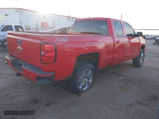 2017 Chevrolet Silverado 1500 LT with VIN 1GCVKREC9HZ340634, listed as a IAAI auction lot 41336401 with 189,247 mi miles. Bid and sale history available at carsss.com. Image 4.