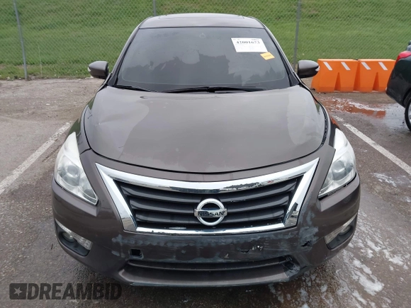 2014 Nissan Altima 2.5 S with VIN 1N4AL3AP9EC188442, listed as a IAAI auction lot 42001673 with 117,255 mi miles. Bid and sale history available at carsss.com. Image 12.
