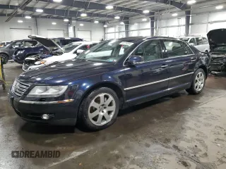 2004 Volkswagen Phaeton V8 z VIN WVWAF63D148009799, wystawiony jako Copart lot #84174554 z przebiegiem 130 548 mil mil oraz Szkody całkowita. Historia ofert i sprzedaży dostępna na DreamBid. Obrazek 1.