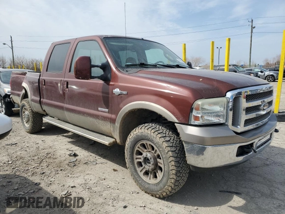 2005 Ford F-350 XL with VIN 1FTWW31PX5EC94944, listed as a Copart auction lot 52916565 with 260,979 mi miles and Salvage Title. Bid and sale history available at DreamBid. Image 4.