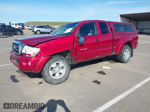2006 Toyota Tacoma with VIN 5TEUU42N76Z303968, listed as a IAAI auction lot 41520700 with 146,888 mi miles. Bid and sale history available at carsss.com. Image 18.