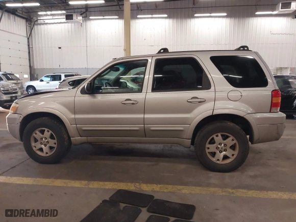 2006 Ford Escape Limited with VIN 1FMCU94116KA13194, listed as a IAAI auction lot 41276569 with 237,273 mi miles. Bid and sale history available at carsss.com. Image 14.