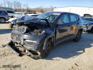 2018 Jeep Compass Sport with VIN 3C4NJDABXJT320568, listed as a Copart auction lot 44121595 with 114,024 mi miles and Salvage Title. Bid and sale history available at carsss.com. Image 1.