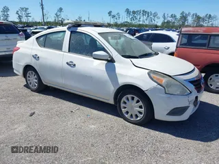 2016 Nissan Versa S z VIN 3N1CN7AP5GL875089, wystawiony jako IAAI lot #41781857 z przebiegiem 39 884 mil mil oraz . Historia ofert i sprzedaży dostępna na DreamBid. Obrazek 1.
