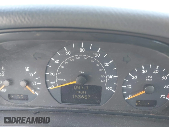2001 Mercedes-Benz E-Class with VIN WDBJH65J31B381879, listed as a IAAI auction lot 41855504 with 153,667 mi miles. Bid and sale history available at carsss.com. Image 7.