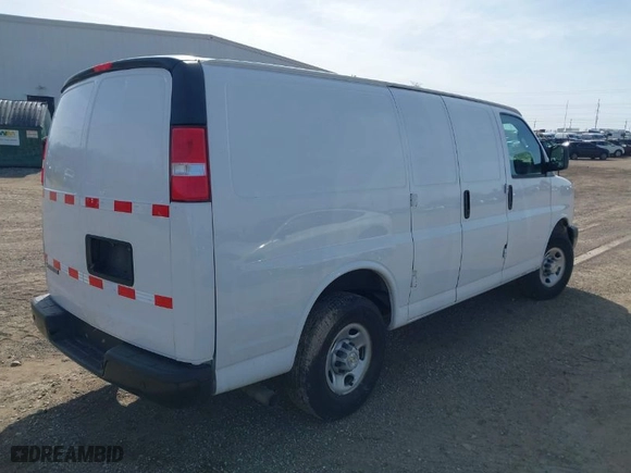 2021 Chevrolet Express Cargo Van with VIN 1GCWGAFP2M1235192, listed as a IAAI auction lot 41746964 with 55,658 mi miles. Bid and sale history available at carsss.com. Image 4.
