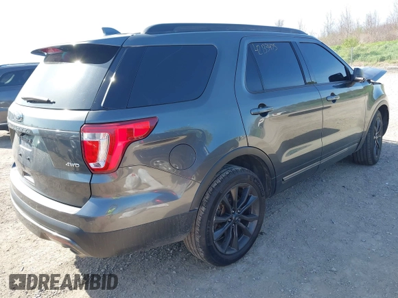 2017 Ford Explorer XLT with VIN 1FM5K8D89HGB29061, listed as a IAAI auction lot 42133475 with 121,086 mi miles and . Bid and sale history available at DreamBid. Image 4.