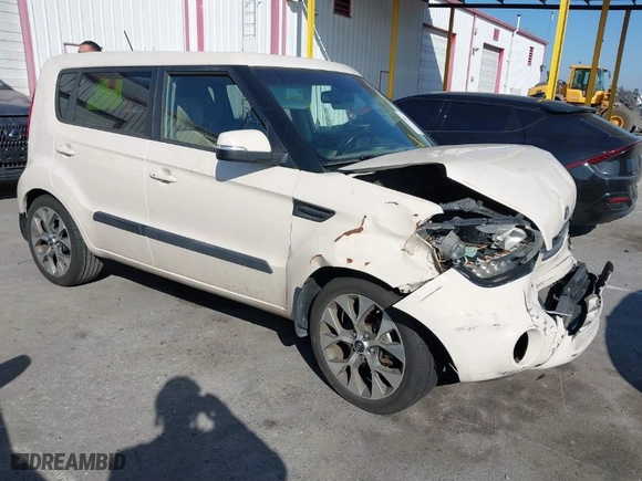 2013 Kia Soul + with VIN KNDJT2A6XD7760122, listed as a IAAI auction lot 41652106 with 116,237 mi miles. Bid and sale history available at carsss.com. Image 1.