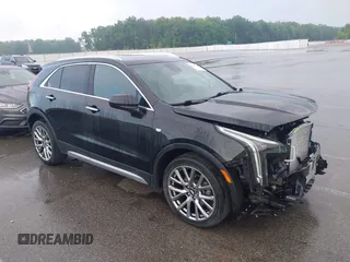 2020 Cadillac XT4 FWD Premium Luxury z VIN 1GYFZCR49LF049541, wystawiony jako IAAI lot #42249189 z przebiegiem 62 846 mil mil oraz . Historia ofert i sprzedaży dostępna na DreamBid. Obrazek 1.