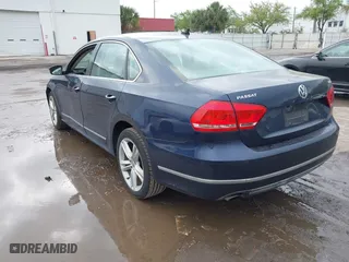 2013 Volkswagen Passat SEL Premium with VIN 1VWCM7A35DC061462, listed as a IAAI auction lot 41767171 with 163,708 mi miles. Bid and sale history available at carsss.com. Image 3.