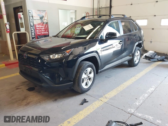 2021 Toyota RAV4 Hybrid LE z VIN 2T3M6RFV8MW011627, wystawiony jako IAAI lot #42223959 z przebiegiem 99 776 mil mil oraz . Historia ofert i sprzedaży dostępna na DreamBid. Obrazek 22.