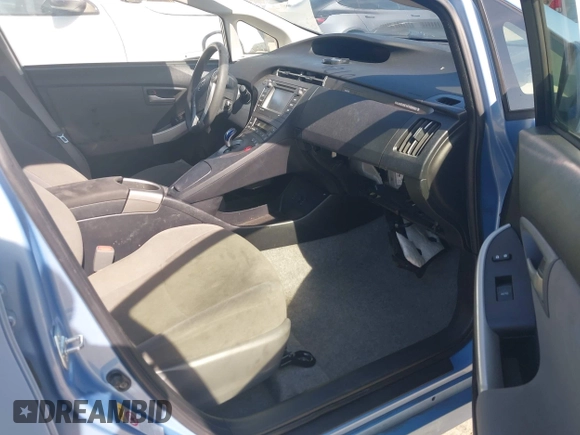 2014 Toyota Prius z VIN JTDKN3DP4E3060596, wystawiony jako IAAI lot #42344224 z przebiegiem 95 043 mil mil oraz . Historia ofert i sprzedaży dostępna na DreamBid. Obrazek 5.