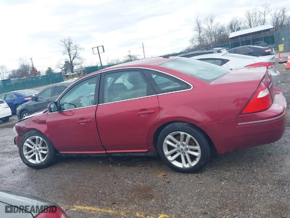 2007 Ford Five Hundred SEL with VIN 1FAHP24147G124633, listed as a IAAI auction lot 41467807 with 128,281 mi miles. Bid and sale history available at carsss.com. Image 14.