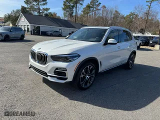 2021 BMW X5 sDrive40i with VIN 5UXCR4C0XM9F15287, listed as a Copart auction lot 52299575 with 92,465 mi miles and Clean Title. Bid and sale history available at carsss.com. Image 1.
