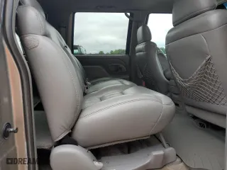 1999 Chevrolet Suburban with VIN 1GNGK26J0XJ439859, listed as a Copart auction lot 69076004 with 277,201 mi miles and Salvage Title. Bid and sale history available at carsss.com. Image 11.