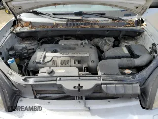 2005 Hyundai Tucson GL with VIN KM8JM12B85U146753, listed as a Copart auction lot 50213995 with 107,260 mi miles and Clean Title. Bid and sale history available at carsss.com. Image 12.