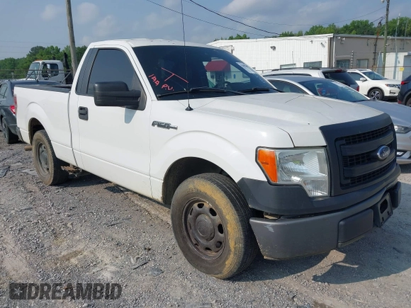 2013 Ford F-150 XL z VIN 1FTMF1CM6DFC50916, wystawiony jako IAAI lot #42417092 z przebiegiem 274 435 mil mil oraz . Historia ofert i sprzedaży dostępna na DreamBid. Obrazek 1.