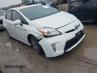 2015 Toyota Prius Four with VIN JTDKN3DU8F0426293, listed as a IAAI auction lot 41674070 with 140,152 mi miles. Bid and sale history available at carsss.com. Image 1.