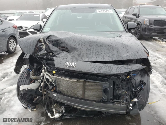 2021 Kia Seltos LX with VIN KNDEPCAA8M7084818, listed as a Copart auction lot 45275715 with 67,041 mi miles and Salvage Title. Bid and sale history available at carsss.com. Image 5.