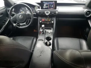 2021 Lexus IS 300 z VIN JTHA81F20M5043546, wystawiony jako Copart lot #59564445 z przebiegiem 60 471 mil mil oraz Szkoda całkowita • Salvage title. Historia ofert i sprzedaży dostępna na DreamBid. Obrazek 8.