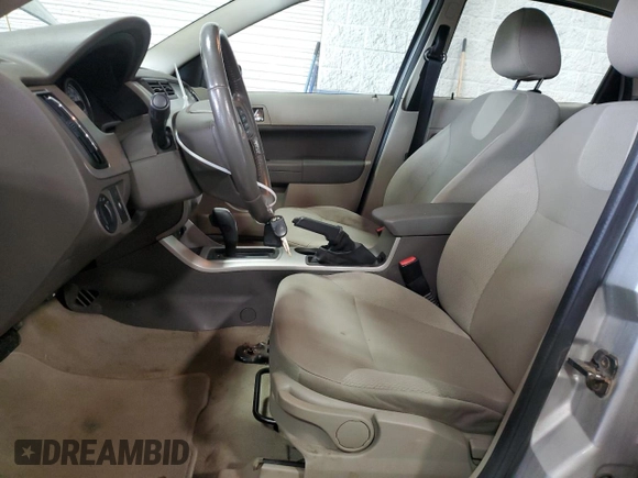 2009 Ford Focus SES with VIN 1FAHP36N29W210702, listed as a Copart auction lot 68349294 with 161,486 mi miles and Salvage Title. Bid and sale history available at carsss.com. Image 7.