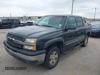 2003 Chevrolet Avalanche with VIN 3GNEK13TX3G311583, listed as a IAAI auction lot 42032187 with 301,008 mi miles. Bid and sale history available at carsss.com. Image 2.