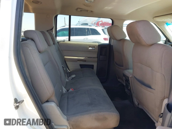 2011 Ford Flex SE with VIN 2FMGK5BC2BBD24318, listed as a IAAI auction lot 41909380 with 189,977 mi miles. Bid and sale history available at carsss.com. Image 8.