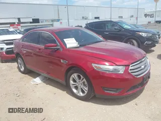 2013 Ford Taurus SEL z VIN 1FAHP2E83DG118622, wystawiony jako IAAI lot #42037544 z przebiegiem 104 164 mil mil oraz . Historia ofert i sprzedaży dostępna na DreamBid. Obrazek 1.